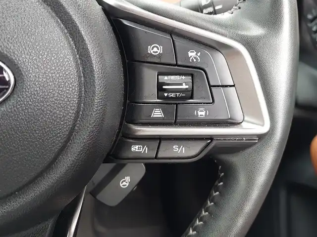 スバル アウトバック リミテッドEX 東京都 2021(令3)年 4.3万km クリスタルブラックシリカ 高度運転支援システム　アイサイトＸ/・渋滞時ハンズオフアシスト/・渋滞時発進アシスト/・アクティブレーンチェンジアシスト/・カーブ前速度制御/・料金所前速度制御/・プリクラッシュブレーキ/・ツーリングアシスト/・追従型クルーズコントロール/オートビークルホールド/アイドリングストップ/スバルリアビークルディテクション/XMODE/11.6インチセンターインフォメーションディスプレイ/・Bluetooth接続/・フルセグTV/・Apple Car Play/・Android Auto/バックカメラ/ドライブレコーダー/パワーバックドア/ステアリング連動ヘッドランプ/ワンタッチウィンカー機能/ドライバーモニタリングシステム/前席パワーシート/前席シートヒーター/ステアリングヒーター/電子パーキング