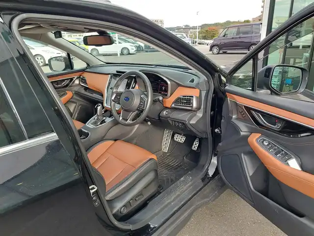 スバル アウトバック リミテッドEX 東京都 2021(令3)年 4.3万km クリスタルブラックシリカ 高度運転支援システム　アイサイトＸ/・渋滞時ハンズオフアシスト/・渋滞時発進アシスト/・アクティブレーンチェンジアシスト/・カーブ前速度制御/・料金所前速度制御/・プリクラッシュブレーキ/・ツーリングアシスト/・追従型クルーズコントロール/オートビークルホールド/アイドリングストップ/スバルリアビークルディテクション/XMODE/11.6インチセンターインフォメーションディスプレイ/・Bluetooth接続/・フルセグTV/・Apple Car Play/・Android Auto/バックカメラ/ドライブレコーダー/パワーバックドア/ステアリング連動ヘッドランプ/ワンタッチウィンカー機能/ドライバーモニタリングシステム/前席パワーシート/前席シートヒーター/ステアリングヒーター/電子パーキング