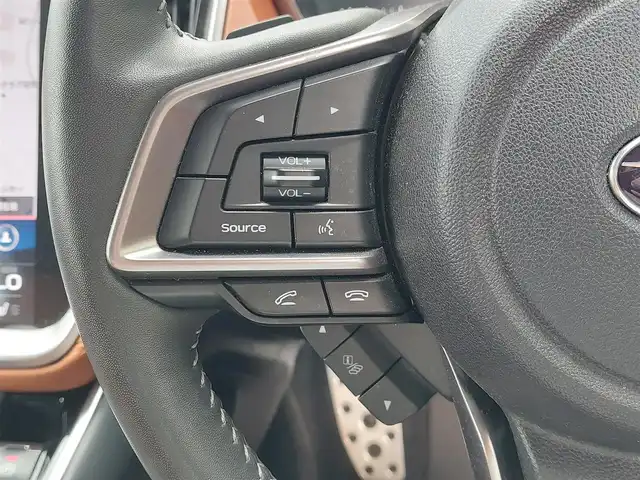 スバル アウトバック リミテッドEX 東京都 2021(令3)年 4.3万km クリスタルブラックシリカ 高度運転支援システム　アイサイトＸ/・渋滞時ハンズオフアシスト/・渋滞時発進アシスト/・アクティブレーンチェンジアシスト/・カーブ前速度制御/・料金所前速度制御/・プリクラッシュブレーキ/・ツーリングアシスト/・追従型クルーズコントロール/オートビークルホールド/アイドリングストップ/スバルリアビークルディテクション/XMODE/11.6インチセンターインフォメーションディスプレイ/・Bluetooth接続/・フルセグTV/・Apple Car Play/・Android Auto/バックカメラ/ドライブレコーダー/パワーバックドア/ステアリング連動ヘッドランプ/ワンタッチウィンカー機能/ドライバーモニタリングシステム/前席パワーシート/前席シートヒーター/ステアリングヒーター/電子パーキング