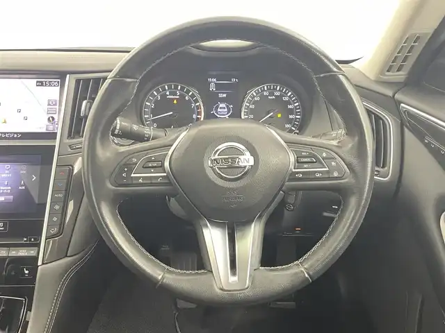 日産 スカイライン GT タイプP 埼玉県 2020(令2)年 4.3万km ブリリアントホワイトパール ワンオーナー/レザーシート/純正メモリナビ/　DTV/CD/DVD/BT/USB/HDDREC/AUX/インテリジェントアラウンドビューモニター/前席パワーシート/D席メモリ付きパワーシート/前席シートヒーター/サンルーフ/ドライブモードセレクト/ハンズフリーフォン/インテリジェントクルーズコントロール/エマージェンシーブレーキ/LDW（車線逸脱警報）/ビルトインETC2.0/エンジンスタートボタン/スマートキー/純正LEDヘッドライト＆フォグランプ/オートライト/純正フロアマット/純正アルミホイール