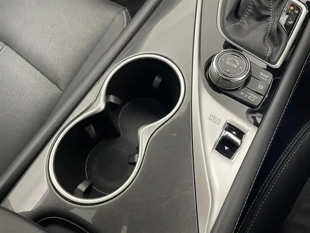 日産 スカイライン GT タイプP 埼玉県 2020(令2)年 4.3万km ブリリアントホワイトパール ワンオーナー/レザーシート/純正メモリナビ/　DTV/CD/DVD/BT/USB/HDDREC/AUX/インテリジェントアラウンドビューモニター/前席パワーシート/D席メモリ付きパワーシート/前席シートヒーター/サンルーフ/ドライブモードセレクト/ハンズフリーフォン/インテリジェントクルーズコントロール/エマージェンシーブレーキ/LDW（車線逸脱警報）/ビルトインETC2.0/エンジンスタートボタン/スマートキー/純正LEDヘッドライト＆フォグランプ/オートライト/純正フロアマット/純正アルミホイール