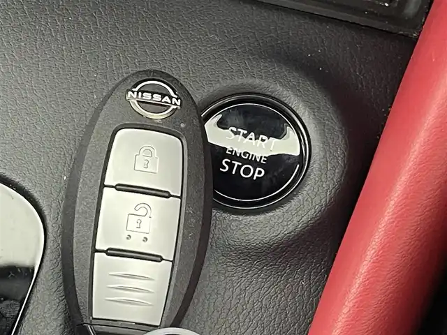 日産 フェアレディ Ｚ バージョンST 群馬県 2024(令6)年 0.9万km ガンＭ／黒 純正9インチメモリナビ/・AM/FM/BT/USB/・Apple Car Play /Android Auto/・BOSEサウンド/＝＝＝＝＝/純正９インチナビ　バックカメラ　ＢＯＳＥサウンドシステム　インテリジェントクルーズコントロール　パドルシフト　ブラインドスポットモニター　シートヒーター　パワーシート　本革シート　ＥＴＣ２．０　禁煙車