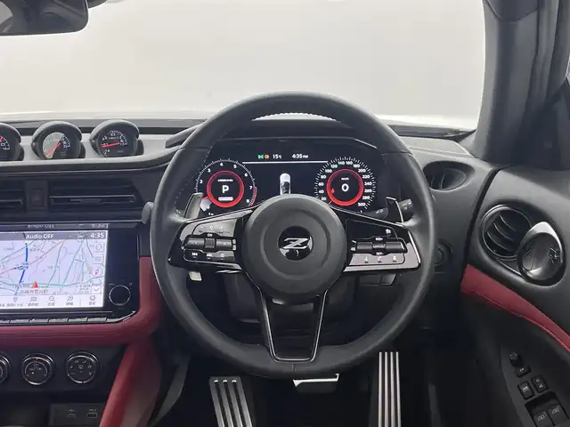 日産 フェアレディ Ｚ バージョンST 群馬県 2024(令6)年 0.9万km ガンＭ／黒 純正9インチメモリナビ/・AM/FM/BT/USB/・Apple Car Play /Android Auto/・BOSEサウンド/＝＝＝＝＝/純正９インチナビ　バックカメラ　ＢＯＳＥサウンドシステム　インテリジェントクルーズコントロール　パドルシフト　ブラインドスポットモニター　シートヒーター　パワーシート　本革シート　ＥＴＣ２．０　禁煙車