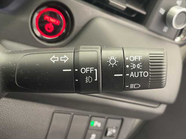 ホンダ ヴェゼル ハイブリッド e:HEV X 宮崎県 2024(令6)年 3.6万km プラチナホワイトパール ワンオーナー/禁煙車/ホンダセンシング/メモリナビTV/（CD/DVD/Bluetooth/フルセグTV)/バックカメラ/ETC/純正16インチアルミ/純正LEDオートライト/フロアマット/アダプティブクルーズコントロール/レーンディパーチャーアラート/オートマチックハイビーム/ダウンヒルアシストコントロール/クリアランスソナー/電子パーキング/オートホールド/スマートキー/スペアキー１本/プッシュエンジンスタート/取扱い説明書