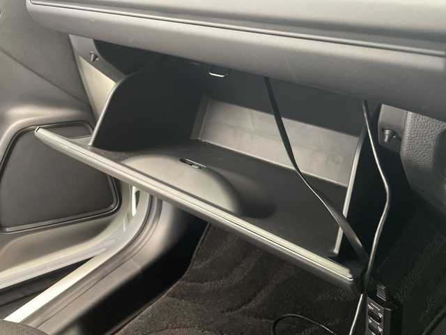 ホンダ ヴェゼル ハイブリッド e:HEV X 宮崎県 2024(令6)年 3.6万km プラチナホワイトパール ワンオーナー/禁煙車/ホンダセンシング/メモリナビTV/（CD/DVD/Bluetooth/フルセグTV)/バックカメラ/ETC/純正16インチアルミ/純正LEDオートライト/フロアマット/アダプティブクルーズコントロール/レーンディパーチャーアラート/オートマチックハイビーム/ダウンヒルアシストコントロール/クリアランスソナー/電子パーキング/オートホールド/スマートキー/スペアキー１本/プッシュエンジンスタート/取扱い説明書