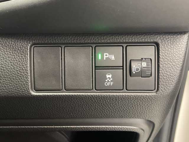 ホンダ ヴェゼル ハイブリッド e:HEV X 宮崎県 2024(令6)年 3.6万km プラチナホワイトパール ワンオーナー/禁煙車/ホンダセンシング/メモリナビTV/（CD/DVD/Bluetooth/フルセグTV)/バックカメラ/ETC/純正16インチアルミ/純正LEDオートライト/フロアマット/アダプティブクルーズコントロール/レーンディパーチャーアラート/オートマチックハイビーム/ダウンヒルアシストコントロール/クリアランスソナー/電子パーキング/オートホールド/スマートキー/スペアキー１本/プッシュエンジンスタート/取扱い説明書