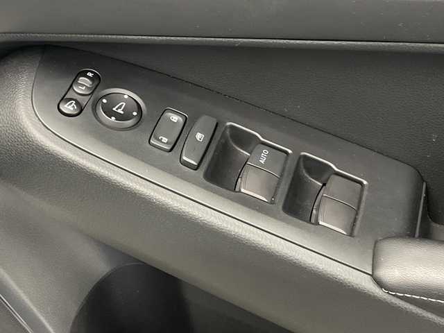 ホンダ ヴェゼル ハイブリッド e:HEV X 宮崎県 2024(令6)年 3.6万km プラチナホワイトパール ワンオーナー/禁煙車/ホンダセンシング/メモリナビTV/（CD/DVD/Bluetooth/フルセグTV)/バックカメラ/ETC/純正16インチアルミ/純正LEDオートライト/フロアマット/アダプティブクルーズコントロール/レーンディパーチャーアラート/オートマチックハイビーム/ダウンヒルアシストコントロール/クリアランスソナー/電子パーキング/オートホールド/スマートキー/スペアキー１本/プッシュエンジンスタート/取扱い説明書