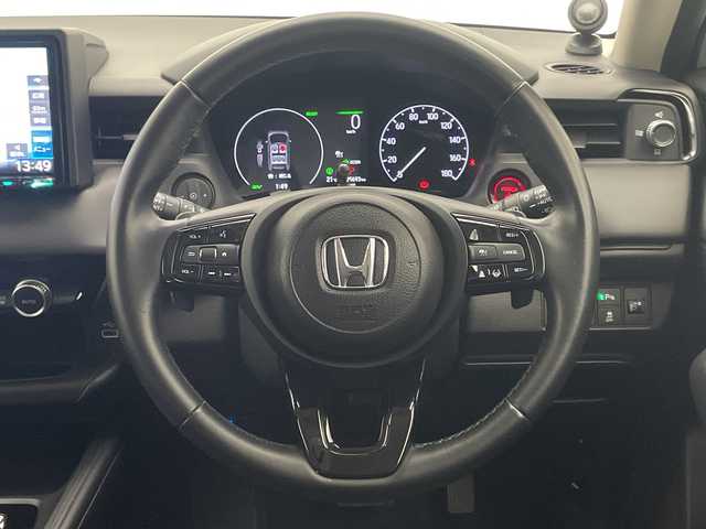 ホンダ ヴェゼル ハイブリッド e:HEV X 宮崎県 2024(令6)年 3.6万km プラチナホワイトパール ワンオーナー/禁煙車/ホンダセンシング/メモリナビTV/（CD/DVD/Bluetooth/フルセグTV)/バックカメラ/ETC/純正16インチアルミ/純正LEDオートライト/フロアマット/アダプティブクルーズコントロール/レーンディパーチャーアラート/オートマチックハイビーム/ダウンヒルアシストコントロール/クリアランスソナー/電子パーキング/オートホールド/スマートキー/スペアキー１本/プッシュエンジンスタート/取扱い説明書