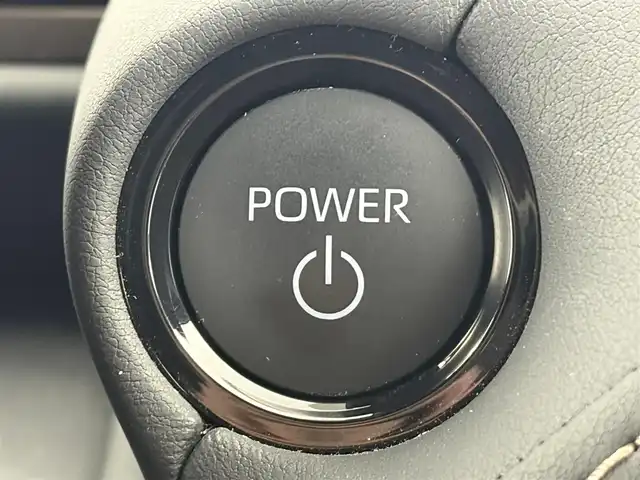 トヨタ アルファードハイブリット Z 愛知県 2024(令6)年 2.6万km プラチナホワイトパールマイカ セーフティセンス/・プリクラッシュセーフティ/・レーントレーシングアシスト/・レーンディパーチャーアラート/・全車速追従機能付レーダークルーズコントロール/・アダクティブハイビームシステム/・ロードサインアシスト/・ドライバー異常時対応システム/・プロアクティブドライビングアシスト/・発進遅れ告知機能/BSM（ブラインドスポットモニター）/14インチディスプレイオーディオ/（ナビ／BT/USB/HDMI/フルセグTV）/ETC2.0/パノラミックビューモニター/デジタルインナーミラー/おくだけ充電/シートヒーター/シートベンチレーション/パワーシート（運転席メモリー機能付）前席／2列目/パワーサンシェード　2列目／3列目/パワーバックドア/プッシュスタート／スマートキー/純正フロアマット／ドアバイザー