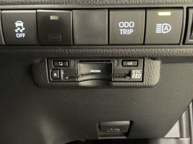 トヨタ カローラ スポーツ ハイブリッドG Z 宮崎県 2025(令7)年 0.7万km プレシャスブラックパール ワンオーナー/Toyota Safety Sense/〇プリクラッシュセーフティ/〇レーンディパーチャーアラート/〇ブラインドスポットモニター/〇リアクロストラフィックアラート/〇パーキングサポートブレーキ/〇ロードサインアシスト/〇安心降車アシスト/〇プロアクティブドライビングアシスト/〇レーダークルーズコントロール/〇オートマチックハイビーム/〇クリアランスソナー/〇発進遅れ告知/純正10.5インチナビ/フルセグTV/バックカメラ/シートヒーター/LEDヘッドライト/ビルトインETC2.0/純正18インチAW/スマートキー×2/保証書/取扱説明書