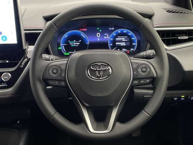 トヨタ カローラ スポーツ ハイブリッドG Z 宮崎県 2025(令7)年 0.7万km プレシャスブラックパール ワンオーナー/Toyota Safety Sense/〇プリクラッシュセーフティ/〇レーンディパーチャーアラート/〇ブラインドスポットモニター/〇リアクロストラフィックアラート/〇パーキングサポートブレーキ/〇ロードサインアシスト/〇安心降車アシスト/〇プロアクティブドライビングアシスト/〇レーダークルーズコントロール/〇オートマチックハイビーム/〇クリアランスソナー/〇発進遅れ告知/純正10.5インチナビ/フルセグTV/バックカメラ/シートヒーター/LEDヘッドライト/ビルトインETC2.0/純正18インチAW/スマートキー×2/保証書/取扱説明書