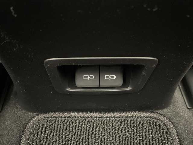 トヨタ カローラ スポーツ ハイブリッドG Z 宮崎県 2025(令7)年 0.7万km プレシャスブラックパール ワンオーナー/Toyota Safety Sense/〇プリクラッシュセーフティ/〇レーンディパーチャーアラート/〇ブラインドスポットモニター/〇リアクロストラフィックアラート/〇パーキングサポートブレーキ/〇ロードサインアシスト/〇安心降車アシスト/〇プロアクティブドライビングアシスト/〇レーダークルーズコントロール/〇オートマチックハイビーム/〇クリアランスソナー/〇発進遅れ告知/純正10.5インチナビ/フルセグTV/バックカメラ/シートヒーター/LEDヘッドライト/ビルトインETC2.0/純正18インチAW/スマートキー×2/保証書/取扱説明書