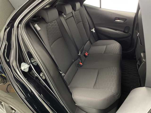 トヨタ カローラ スポーツ ハイブリッドG Z 宮崎県 2025(令7)年 0.7万km プレシャスブラックパール ワンオーナー/Toyota Safety Sense/〇プリクラッシュセーフティ/〇レーンディパーチャーアラート/〇ブラインドスポットモニター/〇リアクロストラフィックアラート/〇パーキングサポートブレーキ/〇ロードサインアシスト/〇安心降車アシスト/〇プロアクティブドライビングアシスト/〇レーダークルーズコントロール/〇オートマチックハイビーム/〇クリアランスソナー/〇発進遅れ告知/純正10.5インチナビ/フルセグTV/バックカメラ/シートヒーター/LEDヘッドライト/ビルトインETC2.0/純正18インチAW/スマートキー×2/保証書/取扱説明書