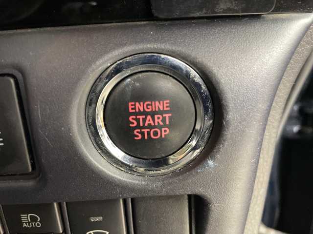 トヨタ ヴォクシー ZS 煌Ⅱ 道央・札幌 2016(平28)年 6.6万km ブラッキッシュアゲハガラスフレーク ・４ＷＤ/寒冷地仕様　/・トヨタセーフティーセンス　/・プリクラッシュセーフティ/・ＡＬＰＩＮＥ１１インチナビ/・DVD.CD.SD.BT.フルセグ　/・バックカメラ　/・フリップダウンモニター　/・LEDオートライト/オートハイビーム/・両側パワースライドドア　/・ビルトインＥＴＣ　/・スマートキー/プッシュスタート/・社外ＡＷ冬タイヤ積込