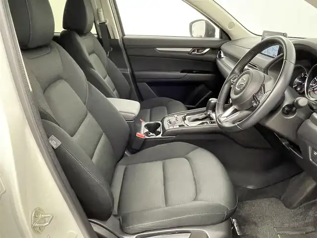 マツダ ＣＸ－５ XD スマートエディション 福岡県 2020(令2)年 1.8万km スノーフレイクホワイトパールマイカ 後席モニター　/純正ナビ（ＢＴ，フルセグＴＶ）　/全方位カメラ　/ＥＴＣ　/前後ドラレコ　/ＡＣＣ　/コーナーセンサー　/スマート・シティ・ブレーキ・サポート　/レーンキープ　/ＢＳＭ　/純正１７インチＡＷ　/ＬＥＤライト
