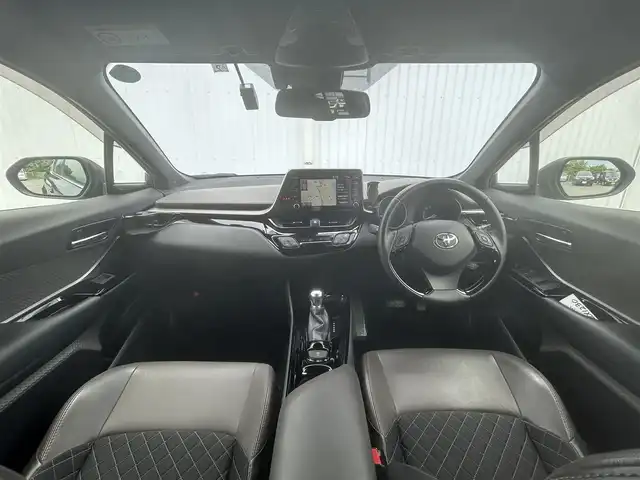 トヨタ Ｃ－ＨＲ G 愛媛県 2020(令2)年 7.9万km ブラックマイカ モデリスタエアロ/純正ナビ/Bluetooth/フルセグTV/純正フロアマット/純正アルミホイール/ビルトインETC/前方ドラレコ/全方位カメラ/コーナーセンサー/ハーフレザーシート/スマートキー/スペアキー/LED/オートライト/オートマチックハイビーム