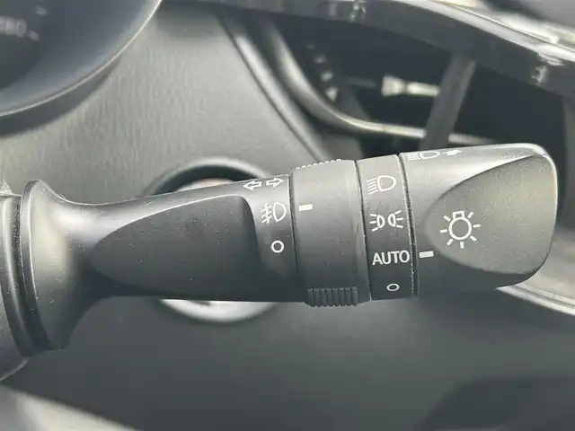 トヨタ Ｃ－ＨＲ G 愛媛県 2020(令2)年 7.9万km ブラックマイカ モデリスタエアロ/純正ナビ/Bluetooth/フルセグTV/純正フロアマット/純正アルミホイール/ビルトインETC/前方ドラレコ/全方位カメラ/コーナーセンサー/ハーフレザーシート/スマートキー/スペアキー/LED/オートライト/オートマチックハイビーム