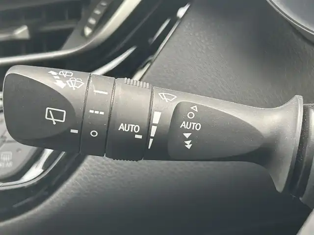 トヨタ Ｃ－ＨＲ G 愛媛県 2020(令2)年 7.9万km ブラックマイカ モデリスタエアロ/純正ナビ/Bluetooth/フルセグTV/純正フロアマット/純正アルミホイール/ビルトインETC/前方ドラレコ/全方位カメラ/コーナーセンサー/ハーフレザーシート/スマートキー/スペアキー/LED/オートライト/オートマチックハイビーム