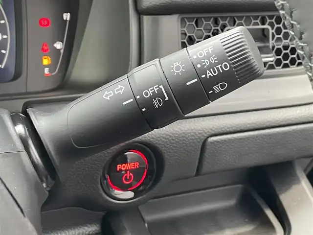 ホンダ ステップワゴン スパーダ eHEV 滋賀県 2025(令7)年 0.1万km未満 クリスタルブラックパール 禁煙車/純正11.4インチナビ/(DVD/SD/Bluetooth/フルセグ/AppleCarPlay/AndroidAuto)/前席シートヒーター/ブラインドスポットモニター/レーダークルーズコントロール/オートライト/オートハイビーム/ハーフレザーシート/LEDライト/バックカメラ/前後コーナーセンサー/電動リアゲート/両側パワースライドドア/ブレーキホールド/レーンキープアシスト/横滑り防止装置/プリクラッシュ/電子パーキング/スマートキー×2/プッシュスタート