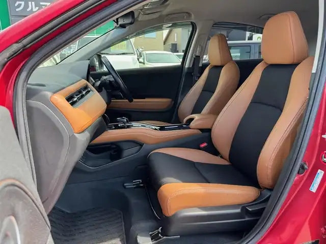 ホンダ ヴェゼル ハイブリッド Z ホンダセンシング 滋賀県 2018(平30)年 5.2万km プレミアムクリスタルレッドM ワンオーナー/純正フルセグナビ/　フルセグ Bluetooth CD DVD FM AM SD/バックカメラ/純正ドライブレコーダー/Honda SENSING/衝突軽減ブレーキ〈CMBS〉/誤発進抑制機能/歩行者事故低減ステアリング/路外逸脱抑制機能/ACC〈アダプティブ・クルーズ・コントロール〉/LKAS〈車線維持支援システム〉/先行車発進お知らせ機能/標識認識機能/コンフォートビューパッケージ/親水/ヒーテッドドアミラー/フロントドア撥水ガラス/熱線入りフロントウインドウ/純正LEDヘッドライト/純正LEDフォグランプ/純正17インチアルミ/運転席＆助手席シートヒーター/ルーフレール/コンビシート/スマートキー×2/プッシュスタート/