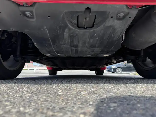 ホンダ ヴェゼル ハイブリッド Z ホンダセンシング 滋賀県 2018(平30)年 5.2万km プレミアムクリスタルレッドM ワンオーナー/純正フルセグナビ/　フルセグ Bluetooth CD DVD FM AM SD/バックカメラ/純正ドライブレコーダー/Honda SENSING/衝突軽減ブレーキ〈CMBS〉/誤発進抑制機能/歩行者事故低減ステアリング/路外逸脱抑制機能/ACC〈アダプティブ・クルーズ・コントロール〉/LKAS〈車線維持支援システム〉/先行車発進お知らせ機能/標識認識機能/コンフォートビューパッケージ/親水/ヒーテッドドアミラー/フロントドア撥水ガラス/熱線入りフロントウインドウ/純正LEDヘッドライト/純正LEDフォグランプ/純正17インチアルミ/運転席＆助手席シートヒーター/ルーフレール/コンビシート/スマートキー×2/プッシュスタート/