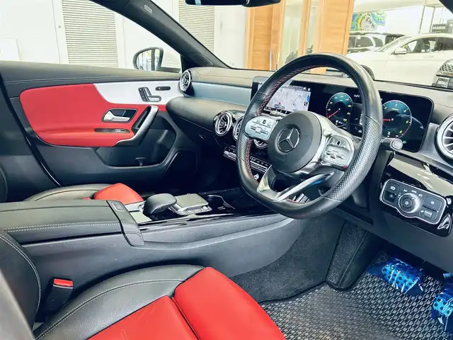 メルセデス・ベンツ ＣＬＡ２００ｄ AMGライン 大阪府 2021(令3)年 4万km ポーラホワイト レザーエクスクルーシブP/レーダーセーフティ/サンルーフ/HUD/赤黒革/メモリ付きパワーシート/シートヒーター/ACC/純正ナビ/TV/360度カメラ/applecarplay/純正18インチAW/LEDヘッドライト/アンビエントライト/ブラインドスポット/ETC/レーダー探知機