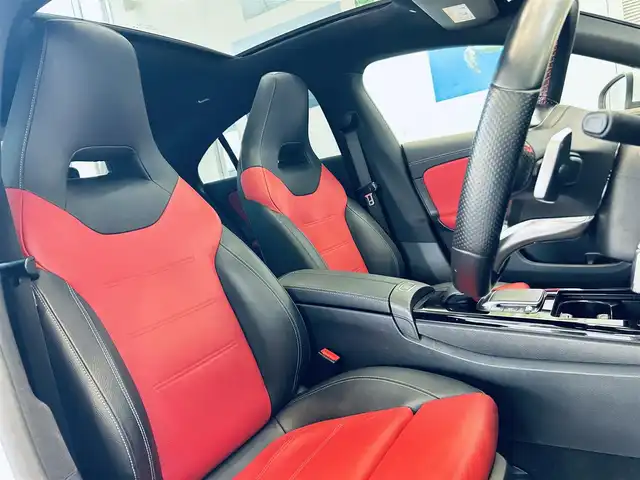 メルセデス・ベンツ ＣＬＡ２００ｄ AMGライン 大阪府 2021(令3)年 4万km ポーラホワイト レザーエクスクルーシブP/レーダーセーフティ/サンルーフ/HUD/赤黒革/メモリ付きパワーシート/シートヒーター/ACC/純正ナビ/TV/360度カメラ/applecarplay/純正18インチAW/LEDヘッドライト/アンビエントライト/ブラインドスポット/ETC/レーダー探知機