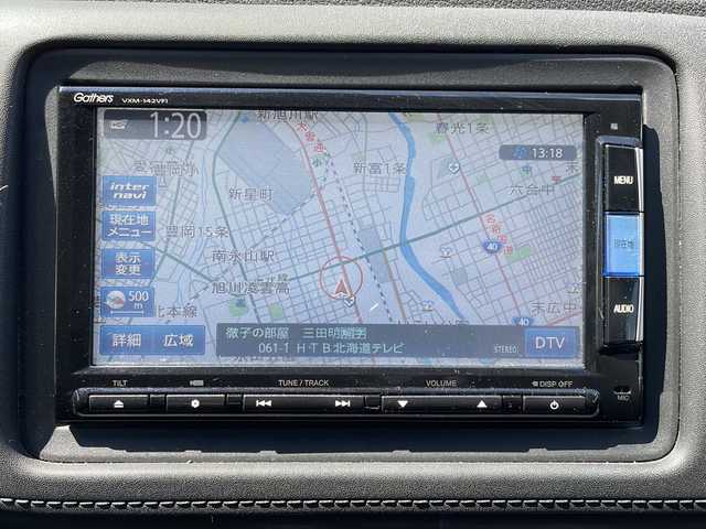 ホンダ ヴェゼル ハイブリッド X 道北・旭川 2014(平26)年 8.3万km プレミアムディープロッソパール ４WD/純正SDナビ（TV/フルセグ/CD/DVD/SD/BT）/バックカメラ/オートライト/フォグランプ/LEDライト/パドルシフト/ステアリングリモコン/ETC/アイドリングストップ/スペアキー/クルーズコントロール/純正フロアマット/純正16インチアルミホイール/オートライト/横滑り防止/保証書/ウィンカーミラー