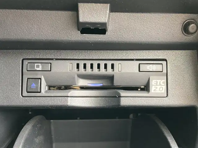 トヨタ アルファード S Cパッケージ 千葉県 2020(令2)年 2.8万km ホワイトパールクリスタルシャイン 純正メーカーOP JBLサウンドナビ/(フルセグTV/BT/CD/DVD/FM/AM)/全周囲カメラ/デジタルインナーミラー/モデリスタエアロ/パーキングアシスト/衝突被害軽減システム/車線逸脱警報/クルーズコントロール/フリップダウンモニター/レザーシート/両側パワースライドドア/横滑り防止装置/ビルトインETC2.0/前後ドライブレコーダー/LEDヘッドライト/フォグランプ/オートライト/ウィンカーミラー/電動格納ミラー/純正18インチAW/シートヒーター/エアシート/シートリフター/ステアリングヒーター/シーケンシャルターンランプ/ブラインドスポットモニター/電動リアゲート/メモリー機能付きパワーシート/プッシュスタート/スマートキー/フロアマット/ドアバイザー/スペアキー/取扱説明書/保証書
