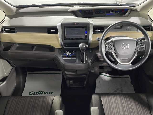 ホンダ フリード G ホンダセンシング 沖縄県 2019(平31)年 4.6万km フォレストグリーンパール 禁煙車/純正ナビ/（CD/DVD/フルセグTV/Bluetooth)/フリップダウンモニター/両側パワースライドドア/６人乗り/クルーズコントロール/ホンダセンシング/前後ドライブレコーダー/スマートキー/取扱説明書/保証書