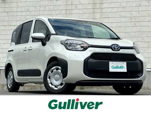 トヨタ シエンタ ハイブリッド G 山形県 2024(令6)年 0.8万km ホワイトパールクリスタルシャイン 純正ディスプレイオーディオ/・フルセグTV/AM/FM//Bluetooth/4WD/プリクラッシュセーフティ/レーンキープアシスト/横滑り防止装置/両側パワースライドドア/バックカメラ/レーダークルーズコントロール/ビルトインETC/USB/プッシュスタート/電動格納ミラー/社外フロアマット/純正ホイールキャップ/LEDヘッドライト/フォグランプ/オートライト/オートハイビーム/スマートキー