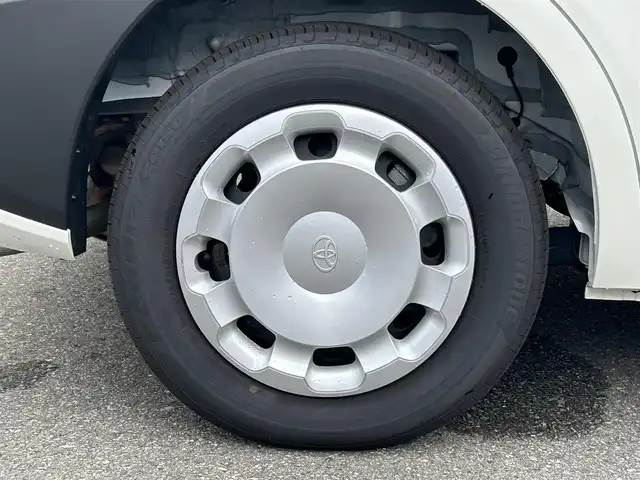トヨタ シエンタ ハイブリッド G 山形県 2024(令6)年 0.8万km ホワイトパールクリスタルシャイン 純正ディスプレイオーディオ/・フルセグTV/AM/FM//Bluetooth/4WD/プリクラッシュセーフティ/レーンキープアシスト/横滑り防止装置/両側パワースライドドア/バックカメラ/レーダークルーズコントロール/ビルトインETC/USB/プッシュスタート/電動格納ミラー/社外フロアマット/純正ホイールキャップ/LEDヘッドライト/フォグランプ/オートライト/オートハイビーム/スマートキー
