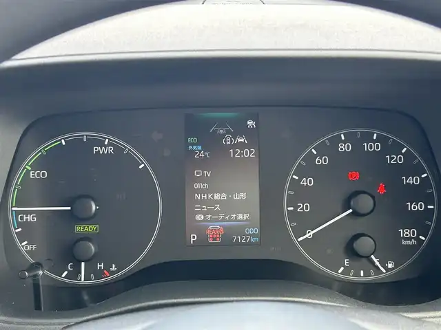 トヨタ シエンタ ハイブリッド G 山形県 2024(令6)年 0.8万km ホワイトパールクリスタルシャイン 純正ディスプレイオーディオ/・フルセグTV/AM/FM//Bluetooth/4WD/プリクラッシュセーフティ/レーンキープアシスト/横滑り防止装置/両側パワースライドドア/バックカメラ/レーダークルーズコントロール/ビルトインETC/USB/プッシュスタート/電動格納ミラー/社外フロアマット/純正ホイールキャップ/LEDヘッドライト/フォグランプ/オートライト/オートハイビーム/スマートキー