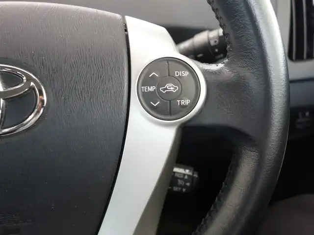 トヨタ プリウス G ツーリングセレクション 静岡県 2013(平25)年 13.8万km ホワイトパールクリスタルシャイン ワンオーナー／禁煙車/社外エアロ（フロント／リア）/純正ディーラーSDナビ/　CD/DVD/SD/BT/フルセグTV/バックカメラ/ETC/クルーズコントロール/ステアリングリモコン/運転席パワーシート/AC100V電源/HIDヘッドライト/オートライト/ヘッドランプウォッシャー/プッシュスタート/スマートキー/純正フロアマット／ドアバイザー/取扱説明書／保証書