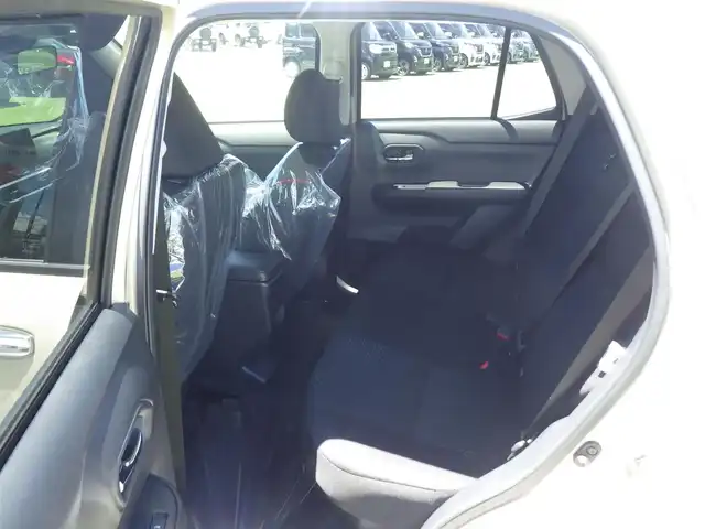 トヨタ ライズ Z 千葉県 2025(令7)年 0.1万km未満 ナチュラルベージュマイカM HEV Z　ディスプレイオーディオパッケーシ（97900）/スマートアシストIII/レーダークルーズコントロール/エコアイドル/スマートペダル/ディスプレイオーディオ/純正地デジTV/【Apple CarPlay　Android Auto対応】/【Bluetooth接続】/バックカメラ/前席シートヒーター/革巻きステアリング/ステアリングスイッチ/LEDヘッドライト/フォグライト/ウインカーミラー/コーナーセンサー/純正17インチアルミホイル/サイド/カーテンエアバッグ/キーフリーシステム