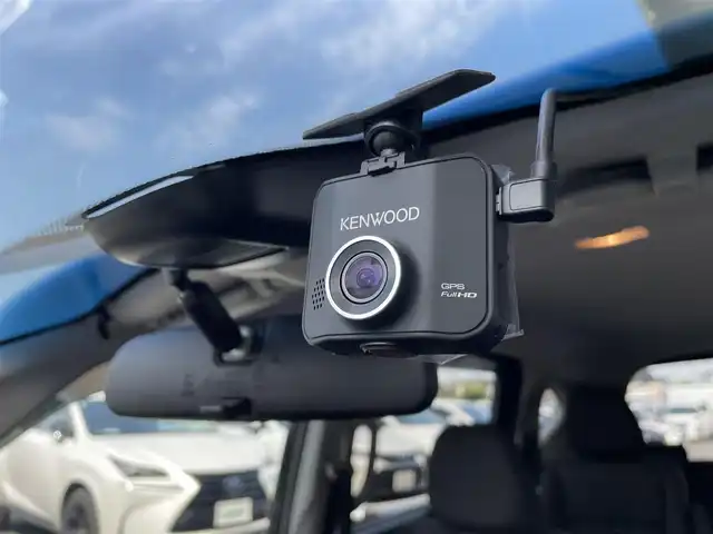 ホンダ フリード G ホンダセンシング 東京都 2022(令4)年 2.4万km クリスタルブラックパール ケンウッドナビ/バックモニター/衝突軽減ブレーキ/路外逸脱抑制機能/車線維持支援/アダプティブクルーズコントロール/シートヒーター/両側パワースライドドア/ＥＴＣ/ドライブレコーダー/スマートキー
