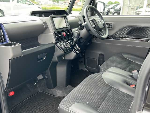 ダイハツ タント カスタム RS セレクション 道東・釧路十勝 2020(令2)年 6.4万km パールブラック ・４WD/・社外SDメモリナビ/（AM・FM・CD・DVD・BT・フルセグ）/・バックカメラ/・両側パワースライドドア/・レーダークルーズコントロール/・アイドリングストップ/・スマートキー/・プッシュスタート/・ドアバイザー/・純正フロアマット/・電動格納ミラー/・前席シートヒーター/・純正ETC/・純正エンジンスターター/・純正アルミホイール/・オートライト/・オートマチックハイビーム/・社外前後ドライブレコーダー