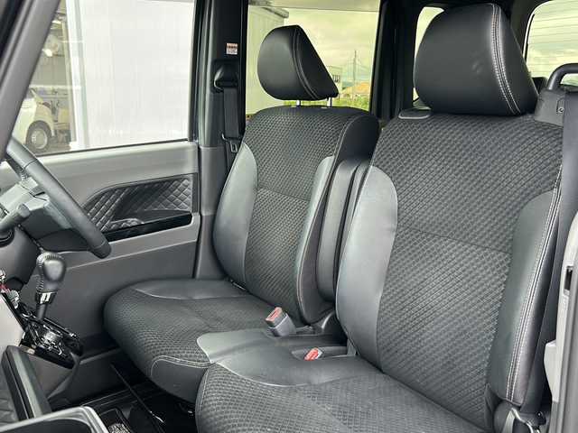 ダイハツ タント カスタム RS セレクション 道東・釧路十勝 2020(令2)年 6.4万km パールブラック ・４WD/・社外SDメモリナビ/（AM・FM・CD・DVD・BT・フルセグ）/・バックカメラ/・両側パワースライドドア/・レーダークルーズコントロール/・アイドリングストップ/・スマートキー/・プッシュスタート/・ドアバイザー/・純正フロアマット/・電動格納ミラー/・前席シートヒーター/・純正ETC/・純正エンジンスターター/・純正アルミホイール/・オートライト/・オートマチックハイビーム/・社外前後ドライブレコーダー