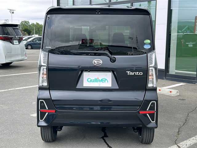 ダイハツ タント カスタム RS セレクション 道東・釧路十勝 2020(令2)年 6.4万km パールブラック ・４WD/・社外SDメモリナビ/（AM・FM・CD・DVD・BT・フルセグ）/・バックカメラ/・両側パワースライドドア/・レーダークルーズコントロール/・アイドリングストップ/・スマートキー/・プッシュスタート/・ドアバイザー/・純正フロアマット/・電動格納ミラー/・前席シートヒーター/・純正ETC/・純正エンジンスターター/・純正アルミホイール/・オートライト/・オートマチックハイビーム/・社外前後ドライブレコーダー