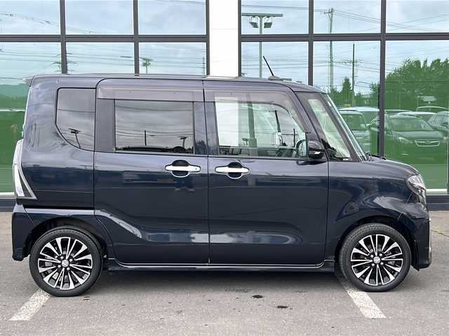 ダイハツ タント カスタム RS セレクション 道東・釧路十勝 2020(令2)年 6.4万km パールブラック ・４WD/・社外SDメモリナビ/（AM・FM・CD・DVD・BT・フルセグ）/・バックカメラ/・両側パワースライドドア/・レーダークルーズコントロール/・アイドリングストップ/・スマートキー/・プッシュスタート/・ドアバイザー/・純正フロアマット/・電動格納ミラー/・前席シートヒーター/・純正ETC/・純正エンジンスターター/・純正アルミホイール/・オートライト/・オートマチックハイビーム/・社外前後ドライブレコーダー