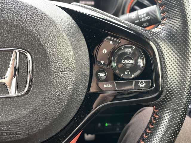 ホンダ Ｎ ＯＮＥ RS 東京都 2020(令2)年 5.6万km プレミアムイエローパールⅡ 純正8型ナビ/（CD/USB/BT/フルセグ）/6MT/バックカメラ/シートヒーター/ETC/衝突被害軽減ブレーキ/レーダークルーズコントロール/レーンキープアシスト/LEDヘッドライト/アルミペダル/オートライト/ウィンカー付き電動格納ミラー/プッシュスタート/リアスポイラー