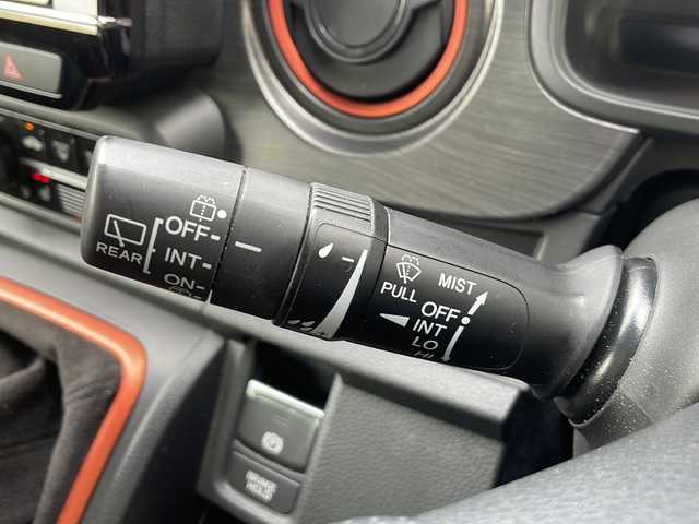 ホンダ Ｎ ＯＮＥ RS 東京都 2020(令2)年 5.6万km プレミアムイエローパールⅡ 純正8型ナビ/（CD/USB/BT/フルセグ）/6MT/バックカメラ/シートヒーター/ETC/衝突被害軽減ブレーキ/レーダークルーズコントロール/レーンキープアシスト/LEDヘッドライト/アルミペダル/オートライト/ウィンカー付き電動格納ミラー/プッシュスタート/リアスポイラー