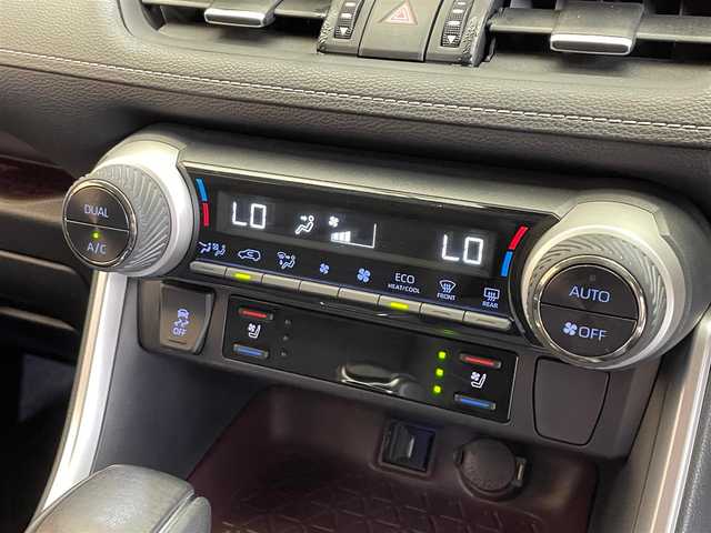 トヨタ ＲＡＶ４ G Zパッケージ 岩手県 2022(令4)年 4.6万km ホワイトパールクリスタルシャイン ４WD/モデリスタエアロ/パノラマムーンルーフ/パノラミックビューモニター/マルチテレインセレクト/ハンズフリーパワーバックドア/トヨタセーフティセンス/レーダークルーズコントロール/レーントレーシングアシスト/オートマチックハイビーム/プリクラッシュセーフティ/ロードサインアシスト/クリアランスソナー/横滑り防止装置/ダウンヒルアシスト/パワーシート/シートヒーター/シートベンチレーション/ステアリングヒーター/純正ディスプレイオーディオ/ETC2.0/LEDヘッドランプ/純正19インチアルミホイール