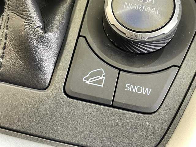 トヨタ ＲＡＶ４ G Zパッケージ 岩手県 2022(令4)年 4.6万km ホワイトパールクリスタルシャイン ４WD/モデリスタエアロ/パノラマムーンルーフ/パノラミックビューモニター/マルチテレインセレクト/ハンズフリーパワーバックドア/トヨタセーフティセンス/レーダークルーズコントロール/レーントレーシングアシスト/オートマチックハイビーム/プリクラッシュセーフティ/ロードサインアシスト/クリアランスソナー/横滑り防止装置/ダウンヒルアシスト/パワーシート/シートヒーター/シートベンチレーション/ステアリングヒーター/純正ディスプレイオーディオ/ETC2.0/LEDヘッドランプ/純正19インチアルミホイール