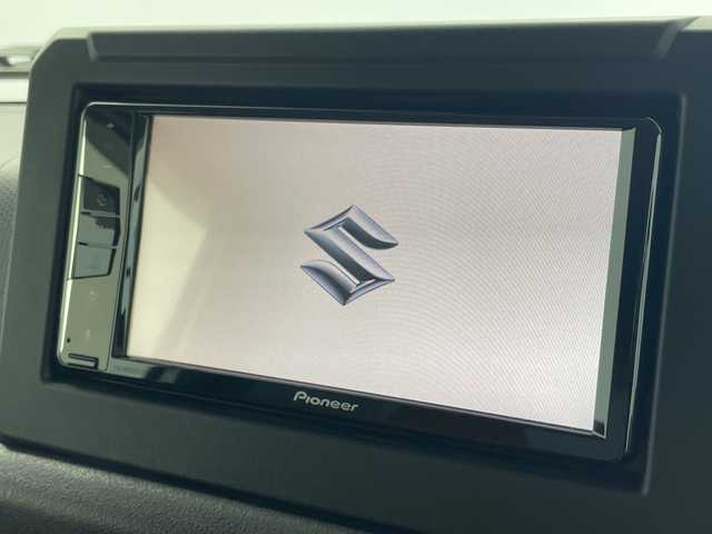 スズキ ジムニー シエラ JL 新潟県 2019(平31)年 1.9万km シフォンアイボリーM 4WD/社外SDナビ（型式：PVH-9300DVSZS）/・CD/DVD/Bluetooth/フルセグ/USB/ETC/前席シートヒーター/グリルガード/背面タイヤ/リヤタイヤカバー/純正LEDヘッドライト/オートライト/フロントフォグランプ/純正フロアマット/純正15インチAW夏タイヤ/ABS/盗難防止装置/センターデフロック/ダウンヒルアシストコントロール