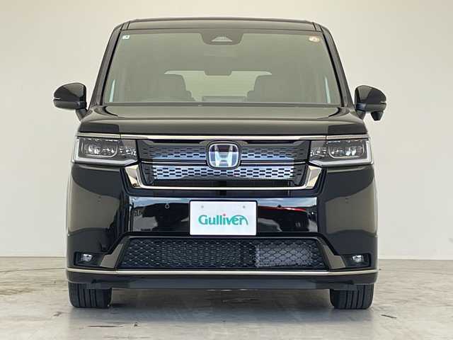 ホンダ ステップワゴン スパーダ eHEV 愛知県 2025(令7)年 0.1千km クリスタルブラックパール 登録済未使用車/純正11.4型SDナビ/両側パワースライドドア/レーダークルーズコントロール/バックカメラ/コーナーセンサー/純正アルミホイール/ブラインドスポットモニター/LEDヘッドライト/パドルシフト/リアオートエアコン/オートマチックハイビーム/衝突軽減システム/フルセグ/CD/DVD/Bluetooth/ステアリングスイッチ/スマートキー/プッシュスタート