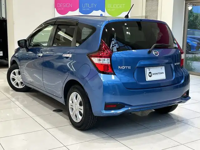 日産 ノート e－パワー X 埼玉県 2017(平29)年 2.4万km シャイニングブルー エマージェンシーブレーキ /純正メモリナビ/　　CD/DVD/BT/フルセグ/アラウンドビューモニター /LEDオートライト /ステアリングスイッチ /ETC