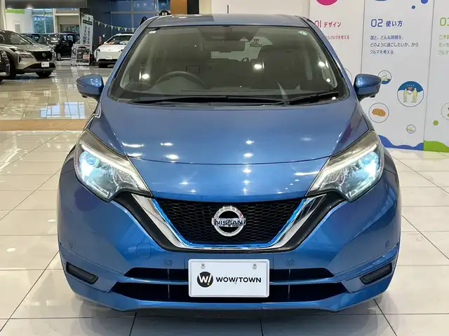 日産 ノート e－パワー X 埼玉県 2017(平29)年 2.4万km シャイニングブルー エマージェンシーブレーキ /純正メモリナビ/　　CD/DVD/BT/フルセグ/アラウンドビューモニター /LEDオートライト /ステアリングスイッチ /ETC