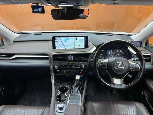 レクサス ＲＸ 450hL 千葉県 2021(令3)年 4.7万km ソニッククォーツ ＳＲ　/三眼ＬＥＤ　/ＨＵＤ　/純正ナビ　/３６０°カメラ　/レーダークルーズ　/茶革　/シートヒーター　/ベンチレーション　/パワーシート　/電動リアゲート　/ＡＣ１００Ｖ電源　/ハイビームアシスト　/ステアリングヒーター