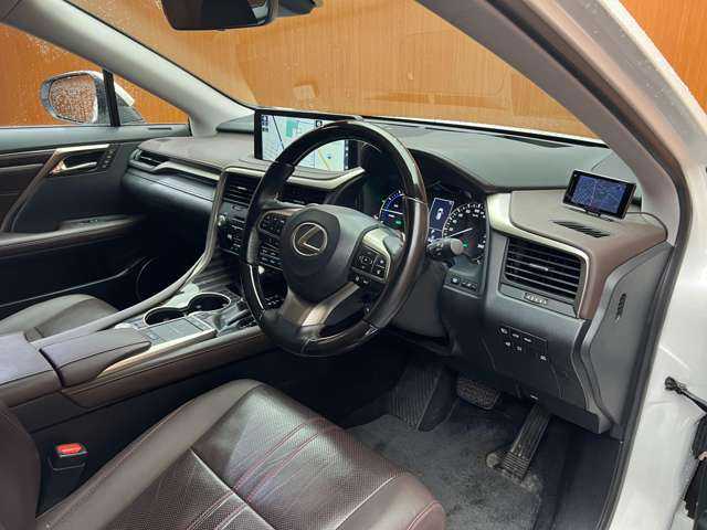 レクサス ＲＸ 450hL 千葉県 2021(令3)年 4.7万km ソニッククォーツ ＳＲ　/三眼ＬＥＤ　/ＨＵＤ　/純正ナビ　/３６０°カメラ　/レーダークルーズ　/茶革　/シートヒーター　/ベンチレーション　/パワーシート　/電動リアゲート　/ＡＣ１００Ｖ電源　/ハイビームアシスト　/ステアリングヒーター